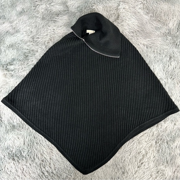 Micheal Kors Black Ribbed Knot Zip Shawl Poncho Women’s M - Picture 1 of 3